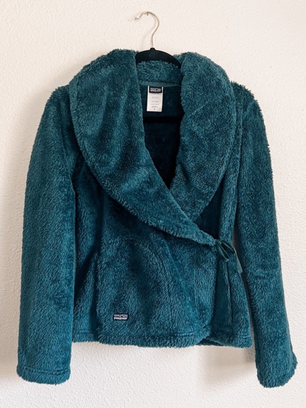 Patagonia teddy shawl wrap jacket